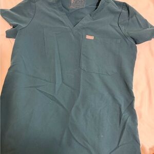 Figs Woman’s Caribbean blue scrub top